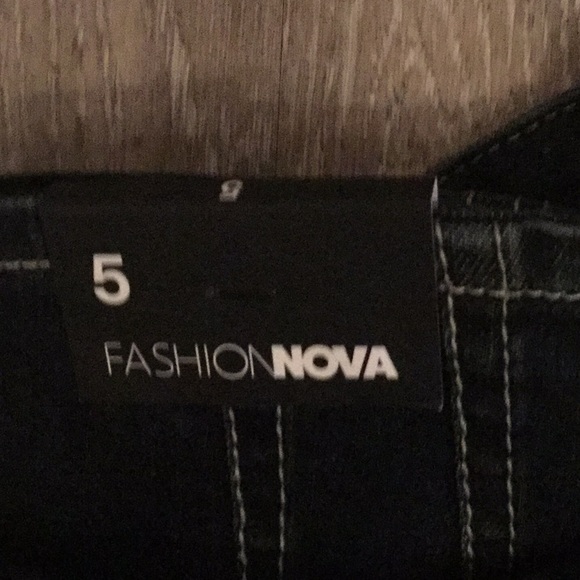 Can’t Tie Me Down High Rise Jeans-Dark Denim - Picture 4 of 4